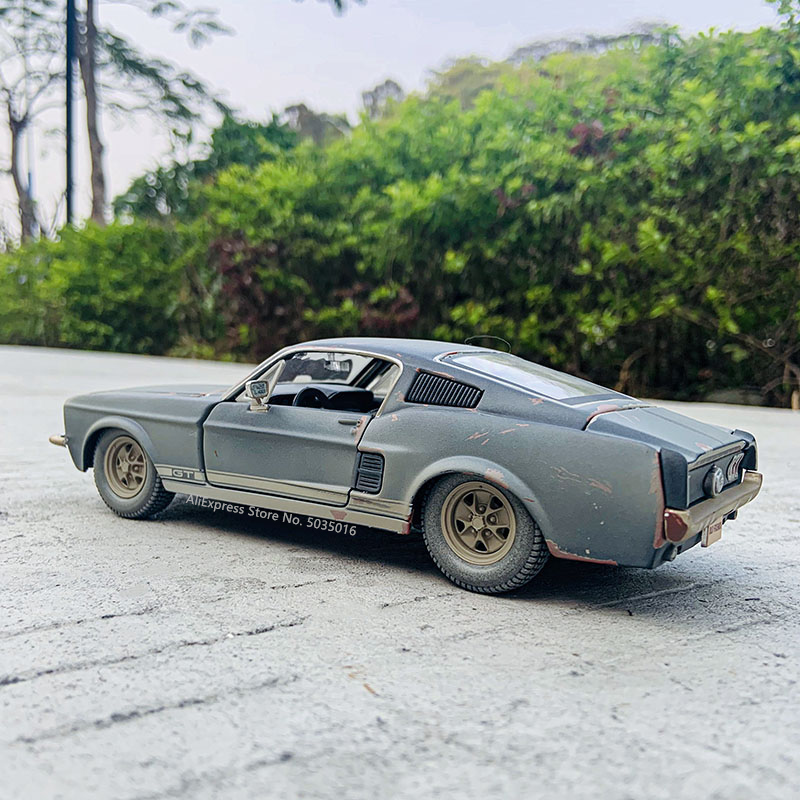 Maisto 1:24 قديم 1967 فورد موس - مراجعة Model Kit Mustang وسعره