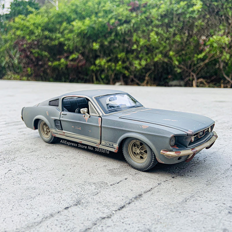 Maisto 1:24 قديم 1967 فورد موس - مراجعة Model Kit Mustang وسعره