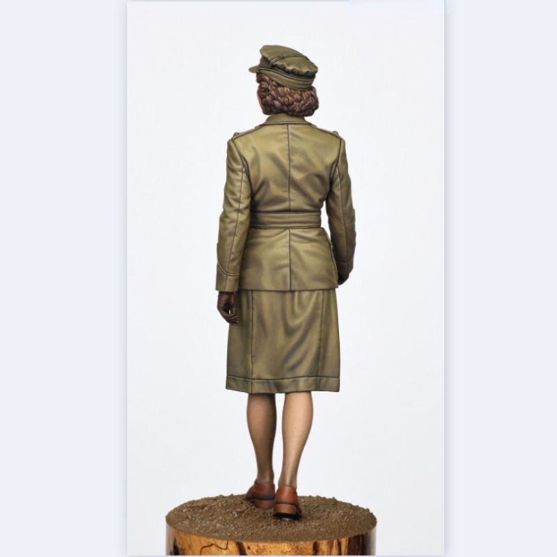 1/35 1/16 مقياس الراتنج الشكل  - مراجعة Model Kit Reshiram وسعره