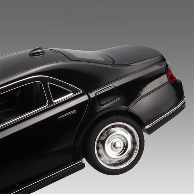 1/24 أوروس سينات سبيكة ليموزين - مراجعة Model Kit Mustang وسعره